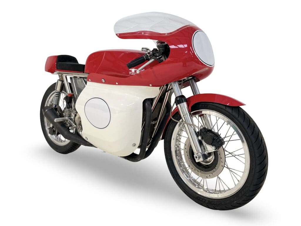 Métisse-Triumph 8-valve racer