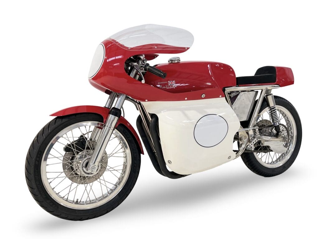 Métisse-Triumph 8-valve racer